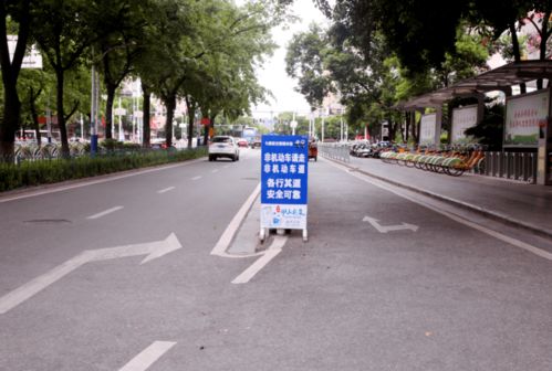 桂林市區(qū)21個路口道路交通設施煥新，城市交通邁上新臺階