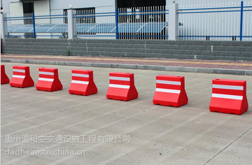 交通設施 現(xiàn)代都市的動脈與紐帶